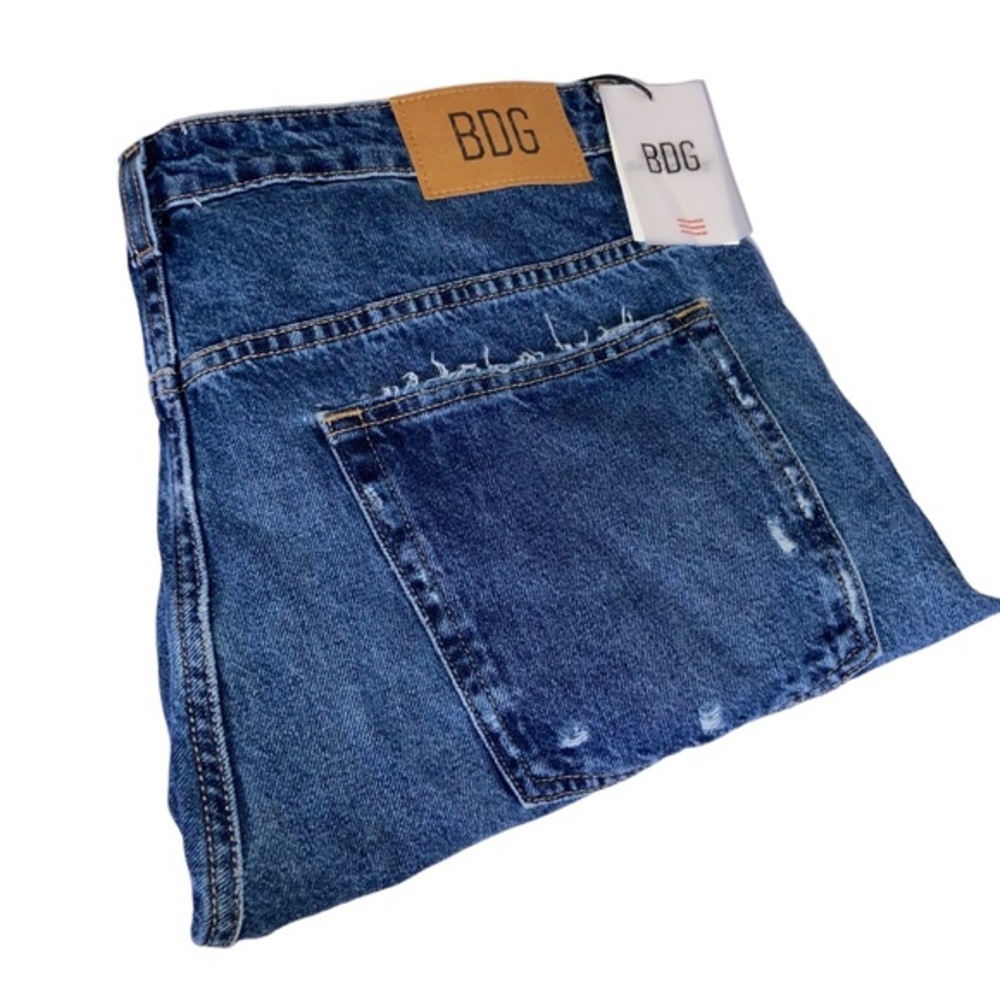 BDG NWT Womans Tapered Baggy Distressed Medium Wash Wide Leg Denim Jeans Size 33